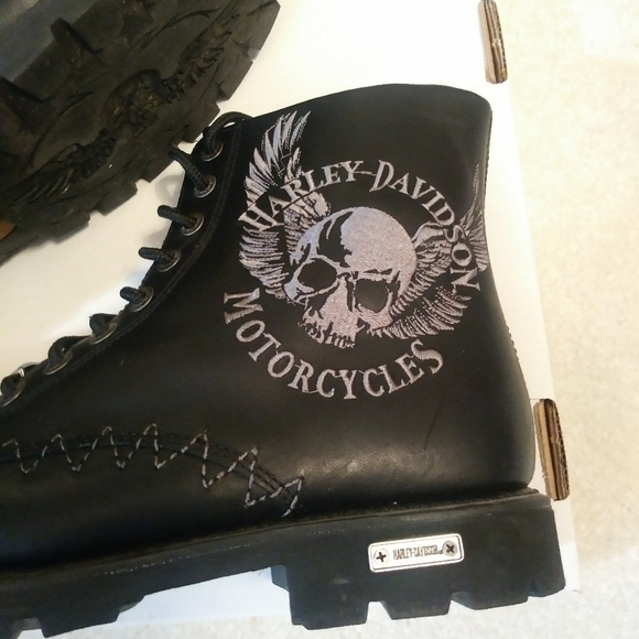 SOLD Harley Davidson embroidered skull moto boots - Picture 3 of 8